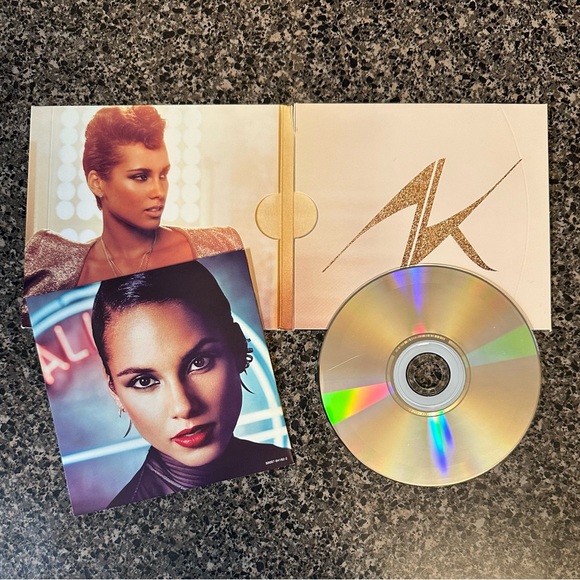 Alicia Keys Girl On Fire CD - Picture 5 of 5